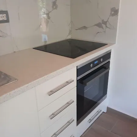 Ksamil Holiday Apartment *