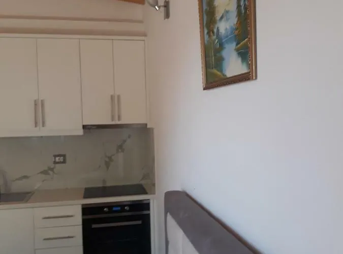 Apartament Ksamil Holiday *