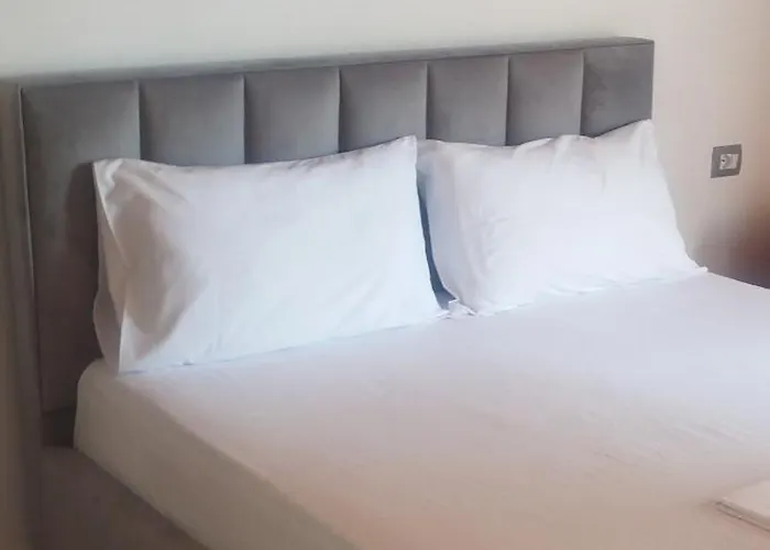 Ksamil Holiday 公寓