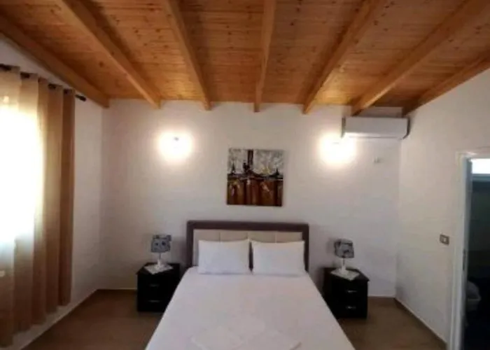 Ksamil Holiday * 卡萨米尔