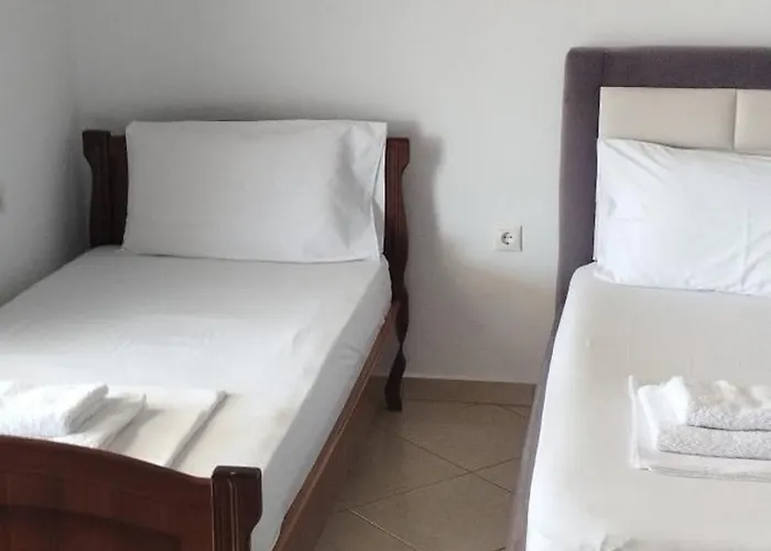 Ksamil Holiday * 卡萨米尔